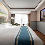 Time Traveller Boutique Hotel - Near Beijing Cbd, Cctv, China Zun, Skp And Sanlitun, Tian\'Anmen Square, Forbidden City, Free Daily Necessities, Free Night Snack, Free Laundry, English Communication Well, Free Travel Advice , Free Gymnastic,