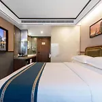 Time Traveller Boutique Hotel - Near Beijing Cbd, Cctv, China Zun, Skp And Sanlitun, Tian\'Anmen Square, Forbidden City, Free Daily Necessities, Free Night Snack, Free Laundry, English Communication Well, Free Travel Advice , Free Gymnastic,