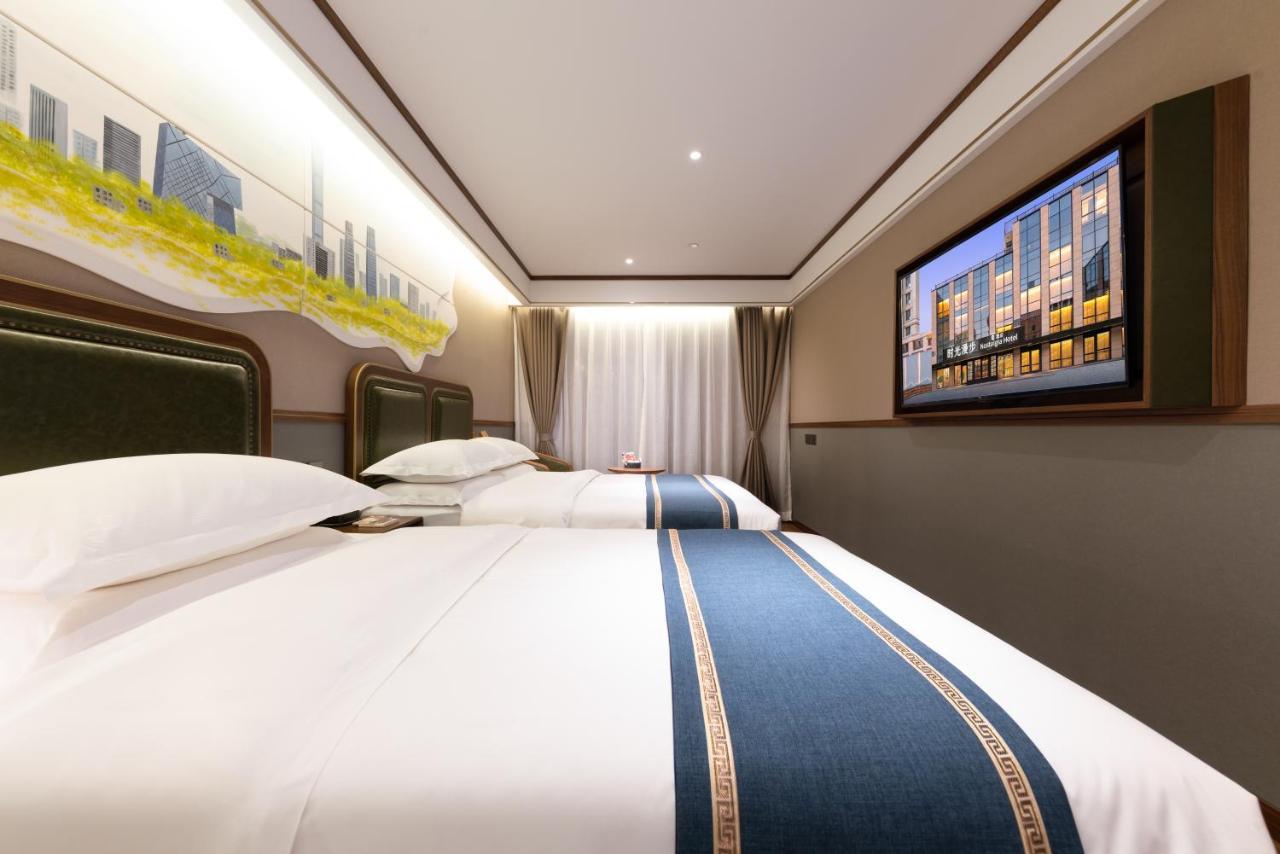 Time Traveller Boutique - Near Cbd, Cctv, China Zun, Skp And Sanlitun, Tian'anmen Square, Forbidden City, Free Daily Necessities, Free Night Snack, Free Laundry, Communication Well, Free Travel Advice , Free Gymnastic, 4*