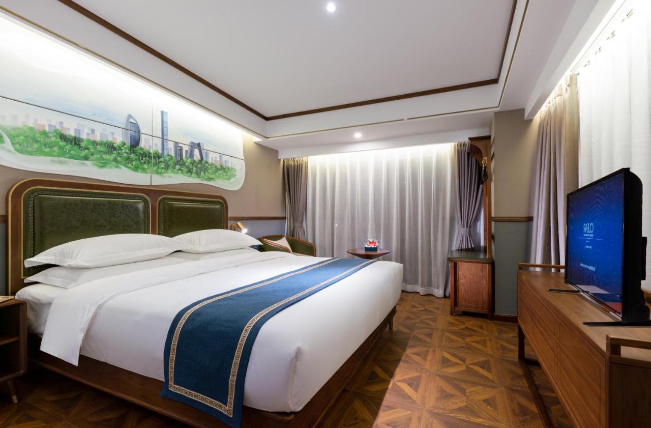 Hotel Time Traveller Boutique - Near Cbd, Cctv, China Zun, Skp And Sanlitun, Tian'anmen Square, Forbidden City, Free Daily Necessities, Free Night Snack, Free Laundry, Communication Well, Free Travel Advice , Free Gymnastic, 4*
