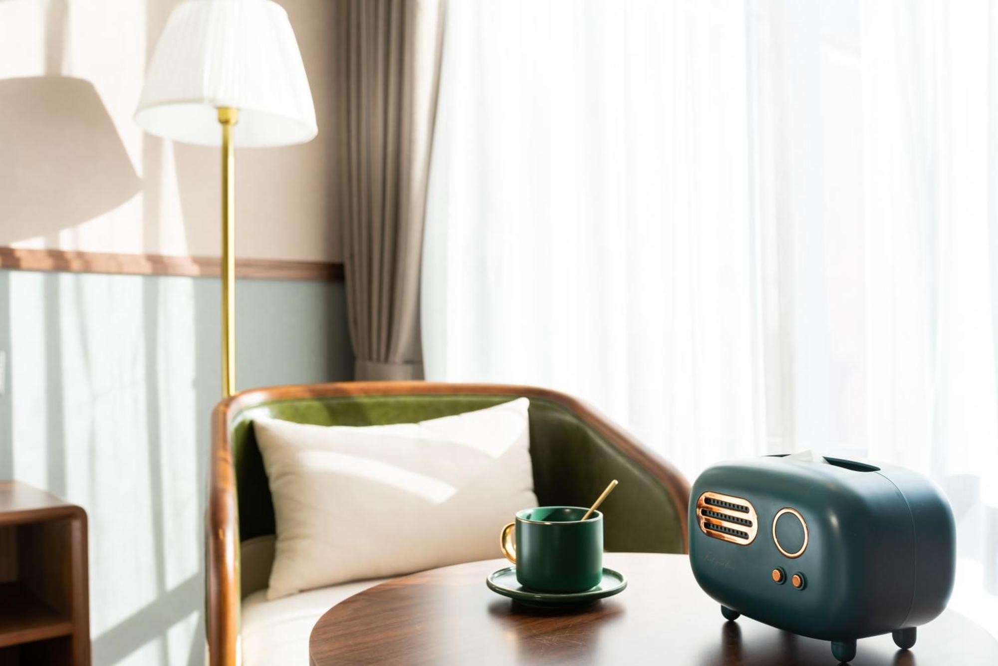 Time Traveller Boutique - Near Cbd, Cctv, China Zun, Skp And Sanlitun, Tian'anmen Square, Forbidden City, Free Daily Necessities, Free Night Snack, Free Laundry, Communication Well, Free Travel Advice , Free Gymnastic, Hotel Beijing