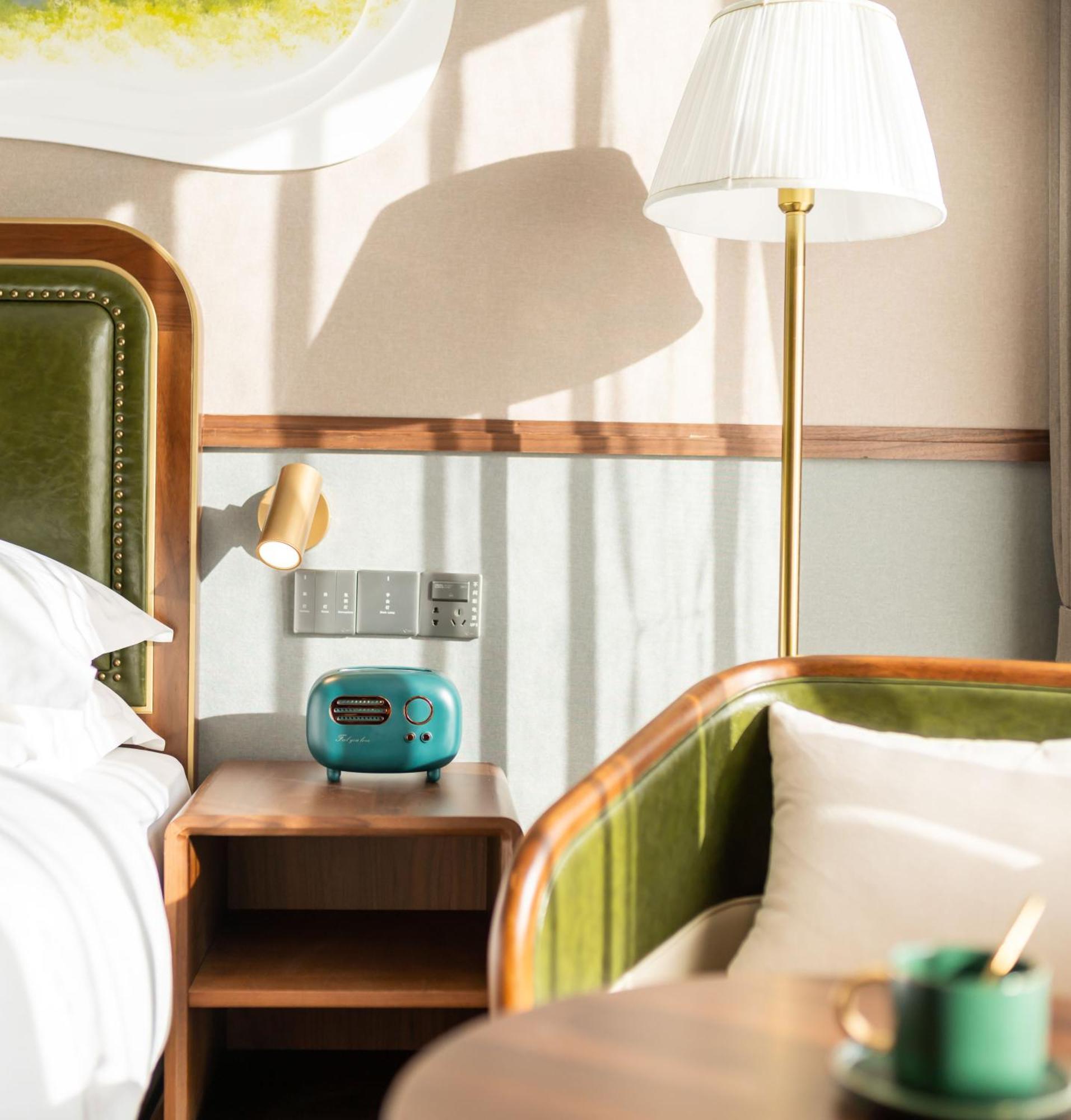Hotel Time Traveller Boutique - Near Cbd, Cctv, China Zun, Skp And Sanlitun, Tian'anmen Square, Forbidden City, Free Daily Necessities, Free Night Snack, Free Laundry, Communication Well, Free Travel Advice , Free Gymnastic,